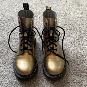 Gold Dr.Martins!!